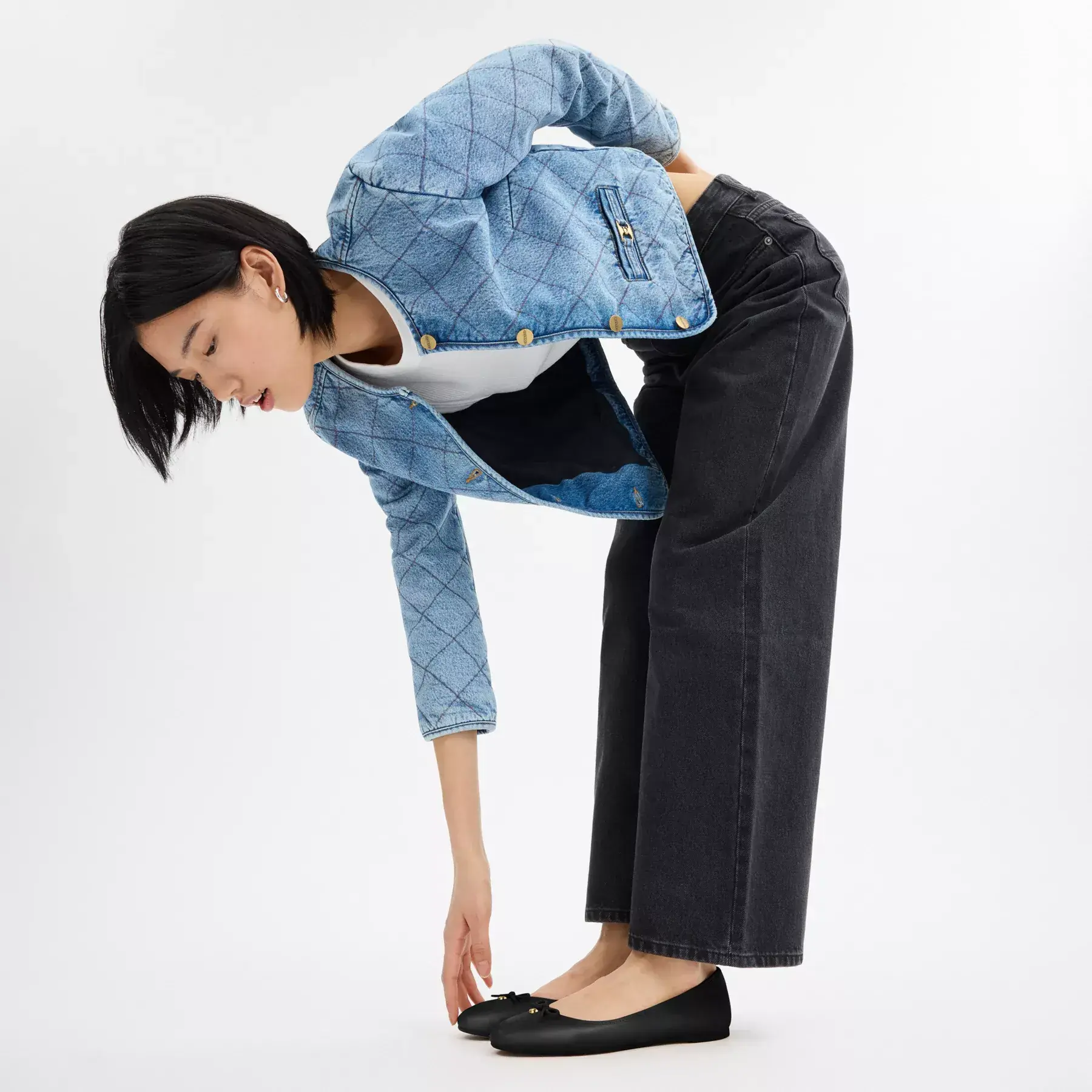 Abigail Flat Black Abigail Flat Black