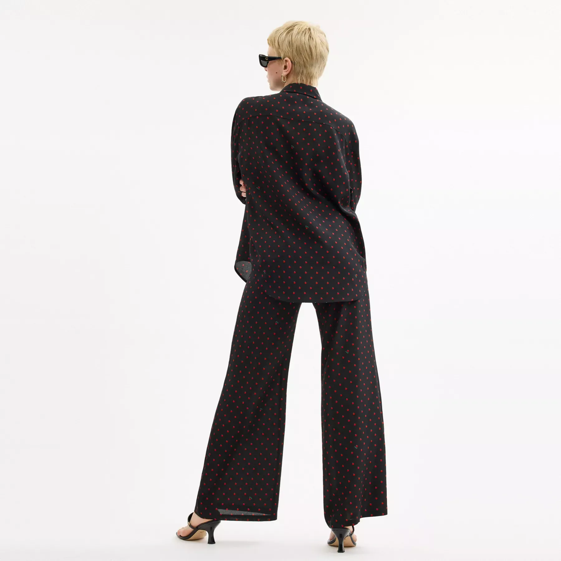 Apple Dot Pant Asia Fit Black/Red Apple Dot Pant Asia Fit Black/Red