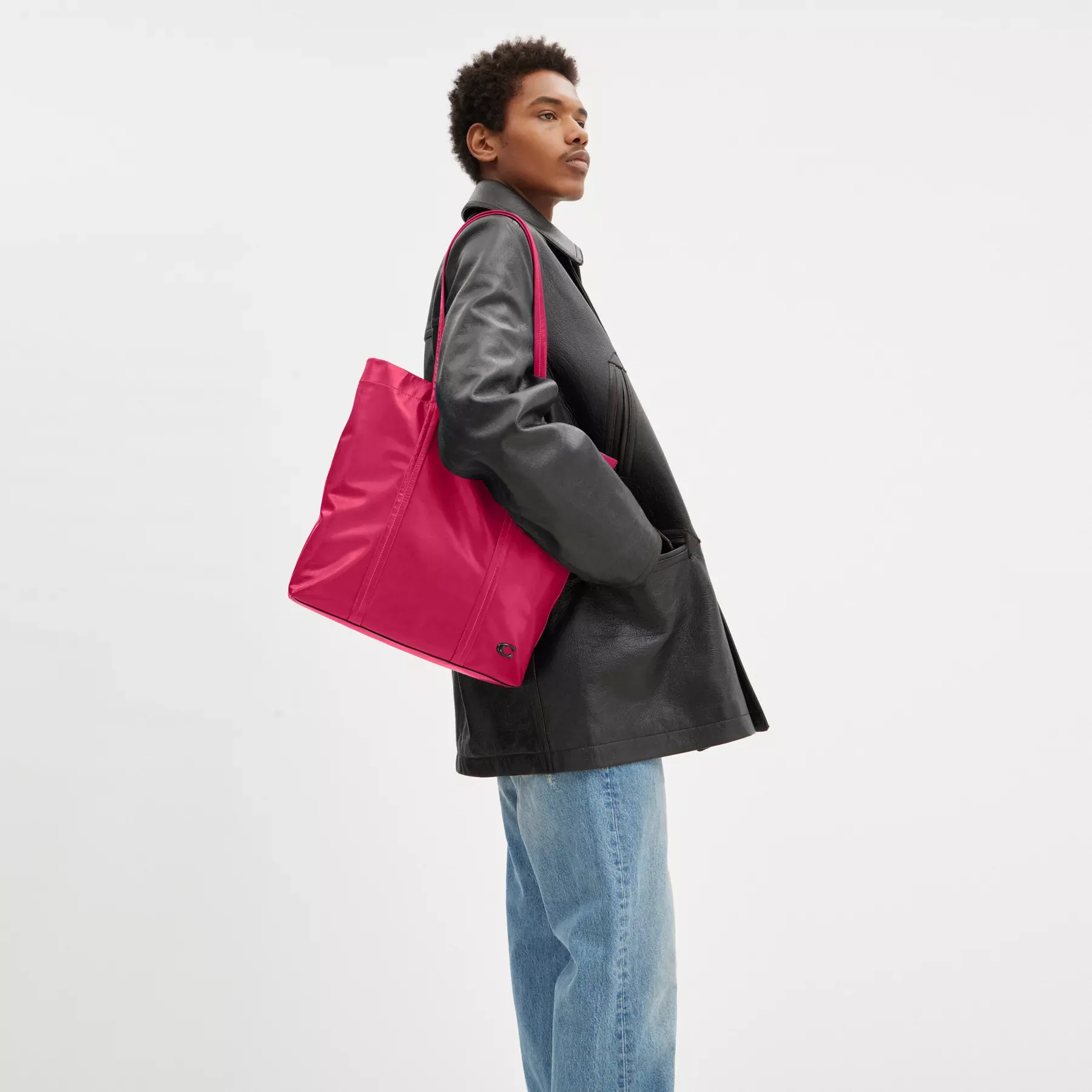 Hall Tote Bag 33 Dragonfruit Hall Tote Bag 33 Dragonfruit