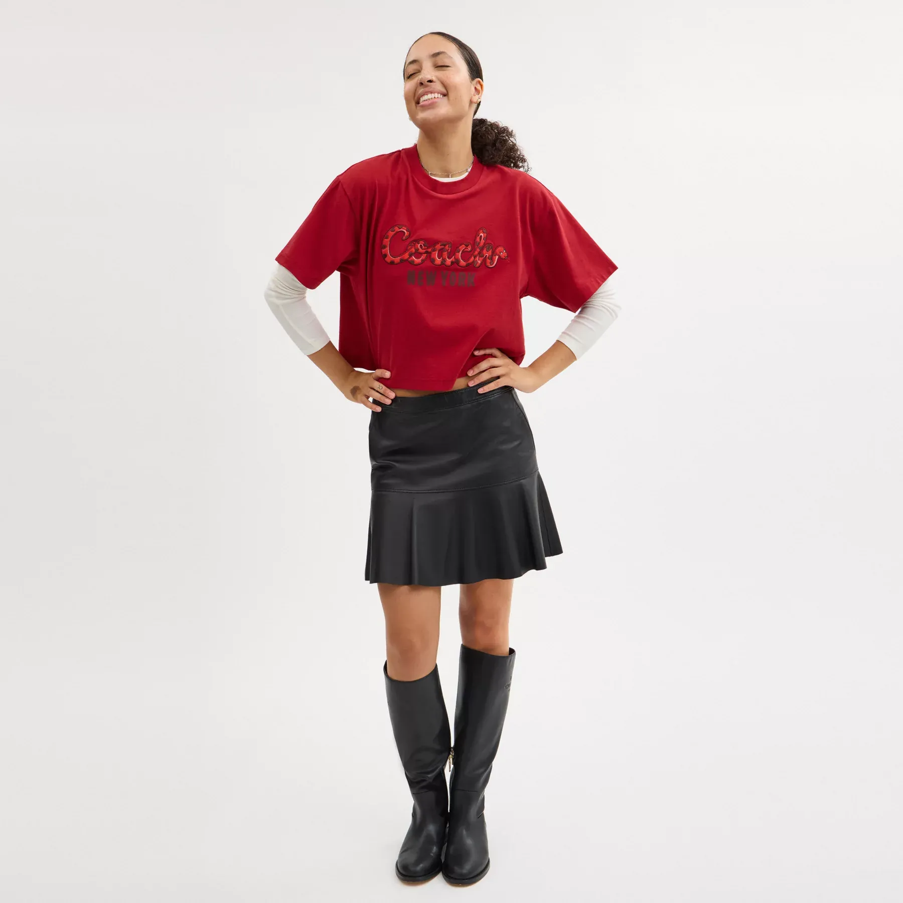 New Year Coach Snake Script Cropped T-Shirt In Organic Cotton Red