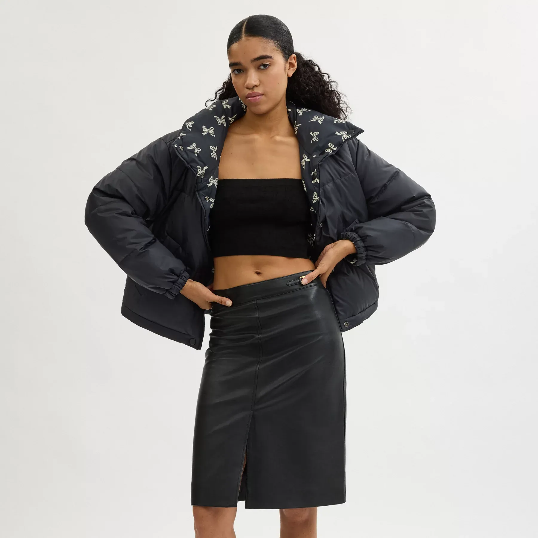 Reversible Cropped Puffer In Recycled Polyamide Black Multi Reversible Cropped Puffer In Recycled Polyamide Black Multi