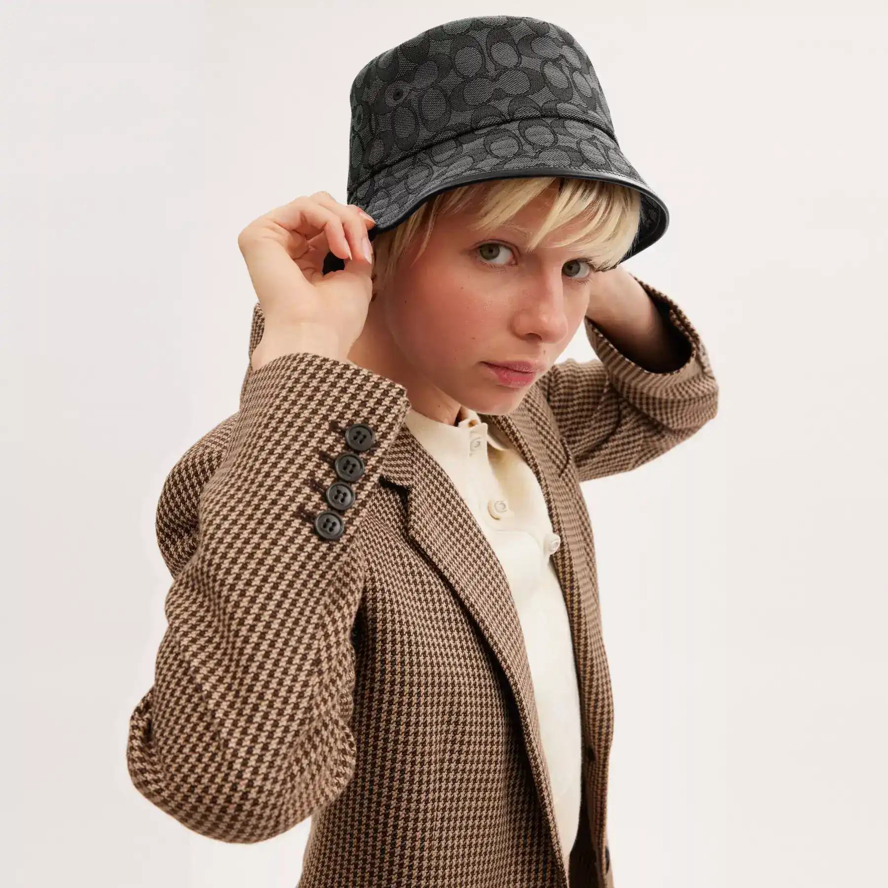 Signature Jacquard Bucket Hat Charcoal